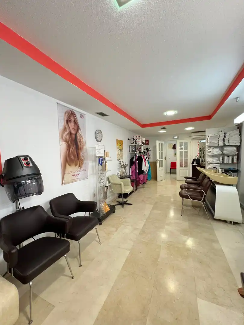 Business premises to rent in Calle Feria