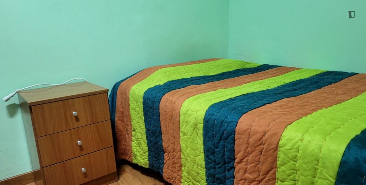 Bedroom of Apartment to share in  Barcelona Capital  with Furnished, Washing machine and Internet