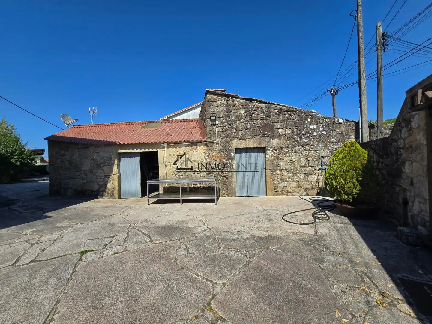 Vista exterior de Casa o xalet en venda en Valga amb Calefacció, Jardí privat i Terrassa