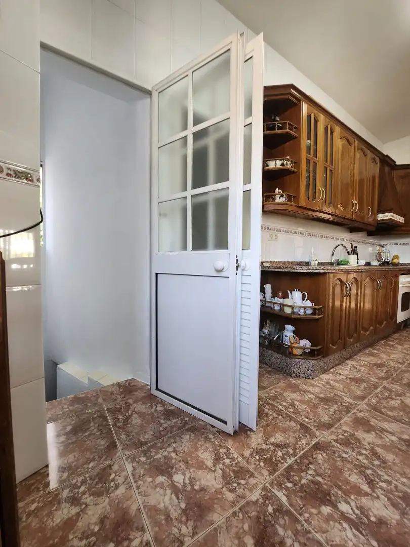 Küche von Haus oder Chalet zum Verkauf in Alcalá de Guadaira mit Privatgarten, Terrasse und Abstellraum