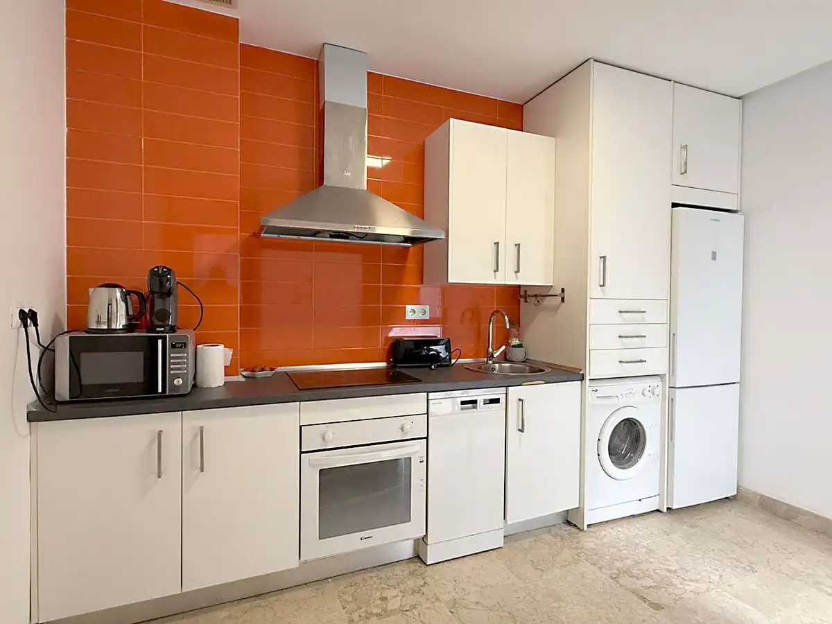 Cocina de Dúplex para compartir en Sevilla con Calefacción, Amueblado y Horno
