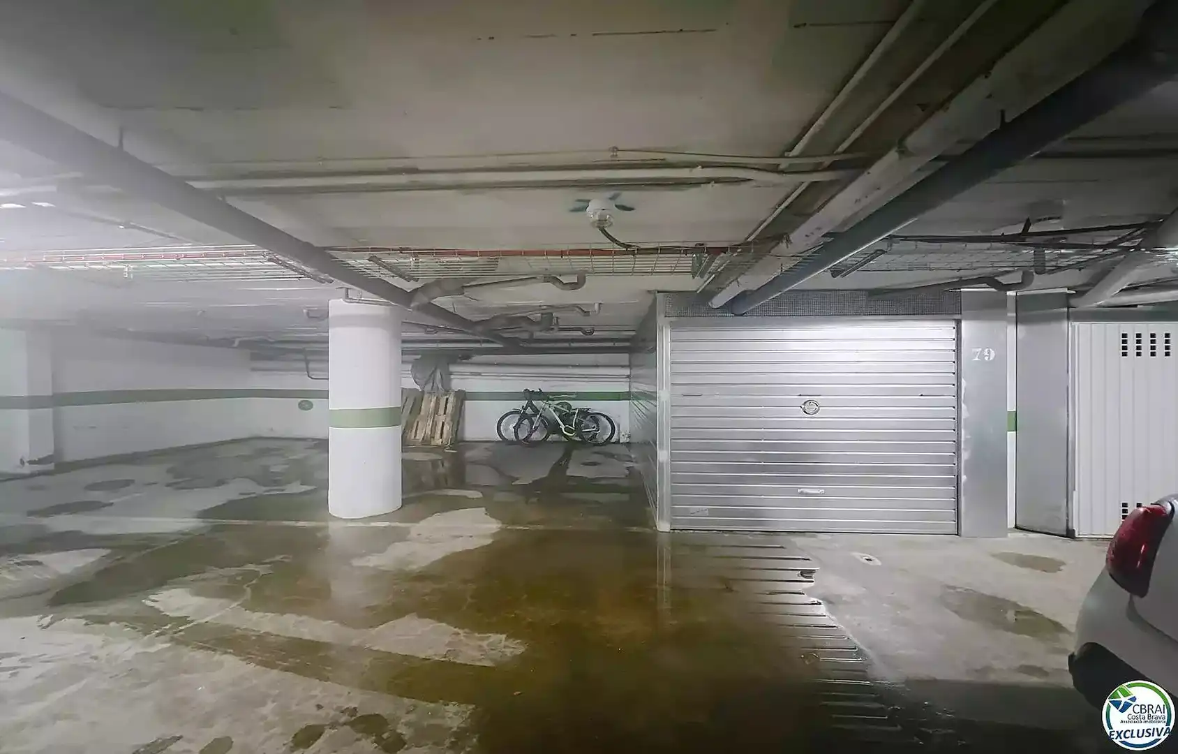 Aparcament de Garatge en venda en Empuriabrava