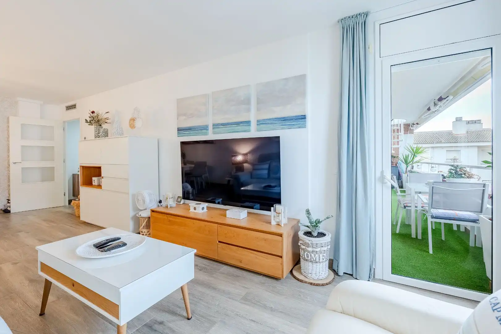 Living room of Flat for sale in Calafell  with Air Conditioner, Heating and Terrace