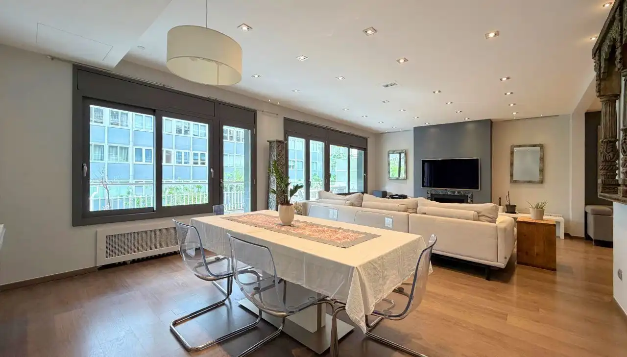 Sala de estar de Piso en venta en Barcelona con Aire acondicionado, Calefacción y Terraza