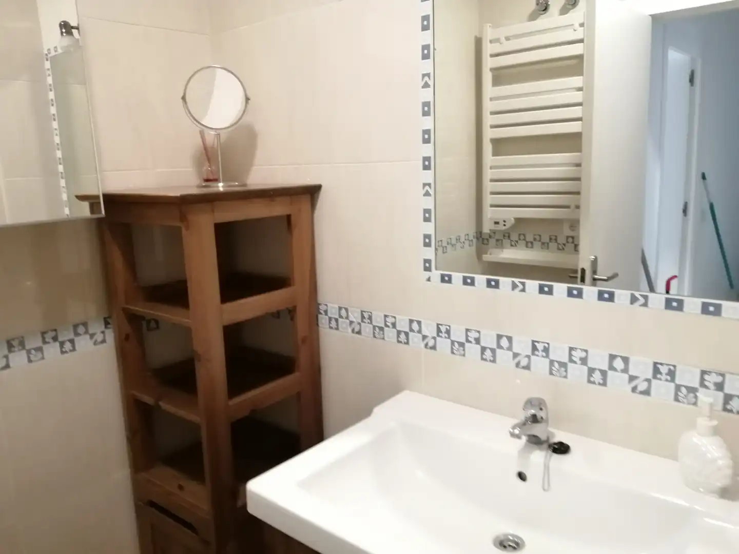 Bany de Pis de lloguer en Cádiz amb Moblat, Forn i Rentadora
