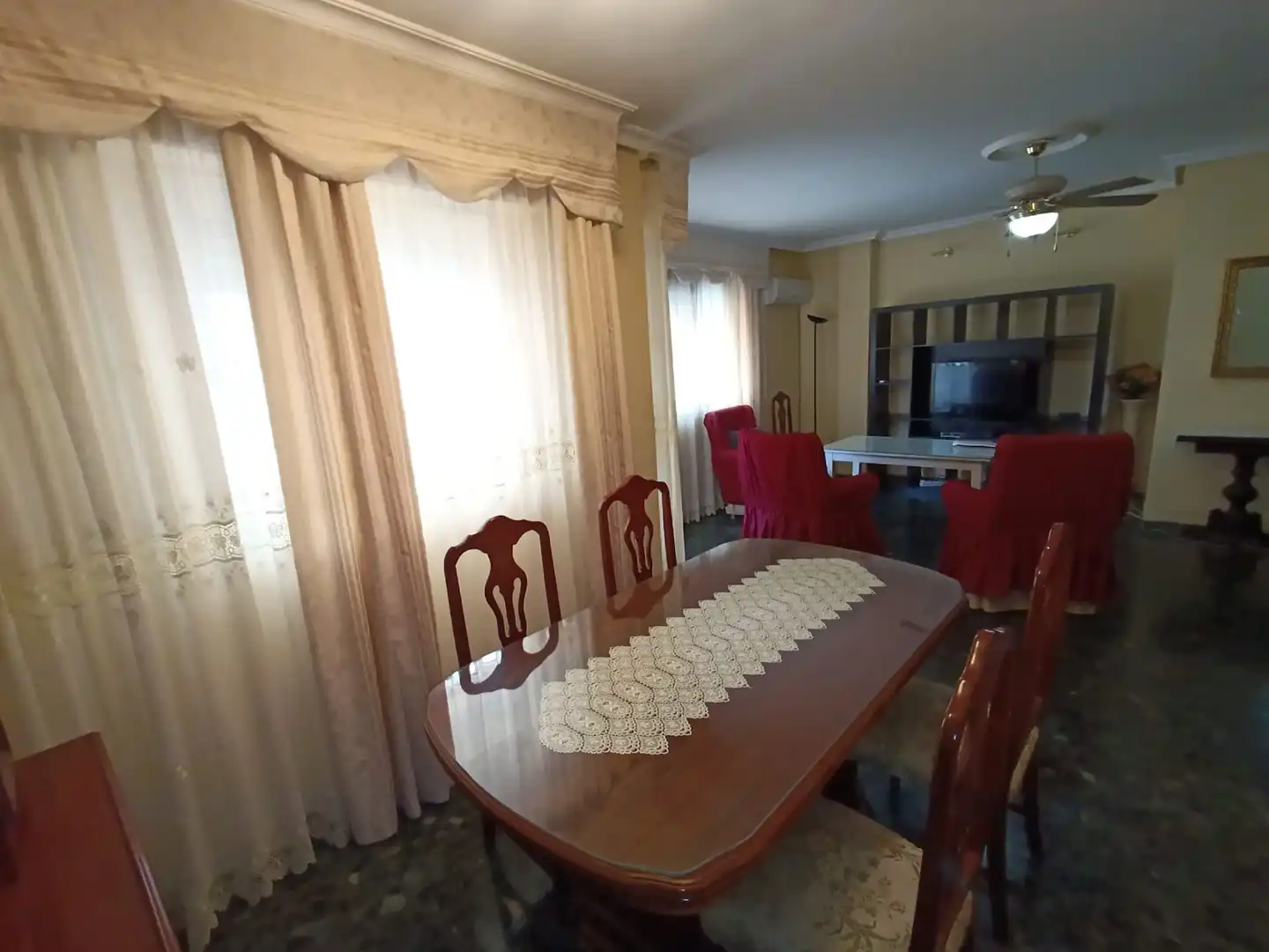 Comedor de Piso en venta en Linares con Aire acondicionado y Piscina comunitaria