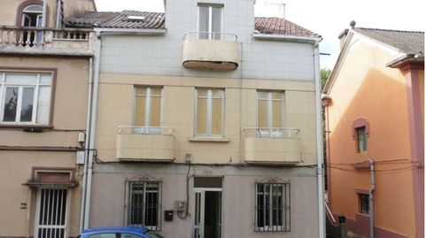 Foto 4 de Piso en venta en C/ Raposeiro, A Malata - Catabois - Ciudad Jardín, Ferrol