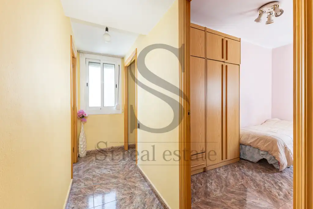 Habitación de Ático en venta en Barcelona con Terraza y Horno