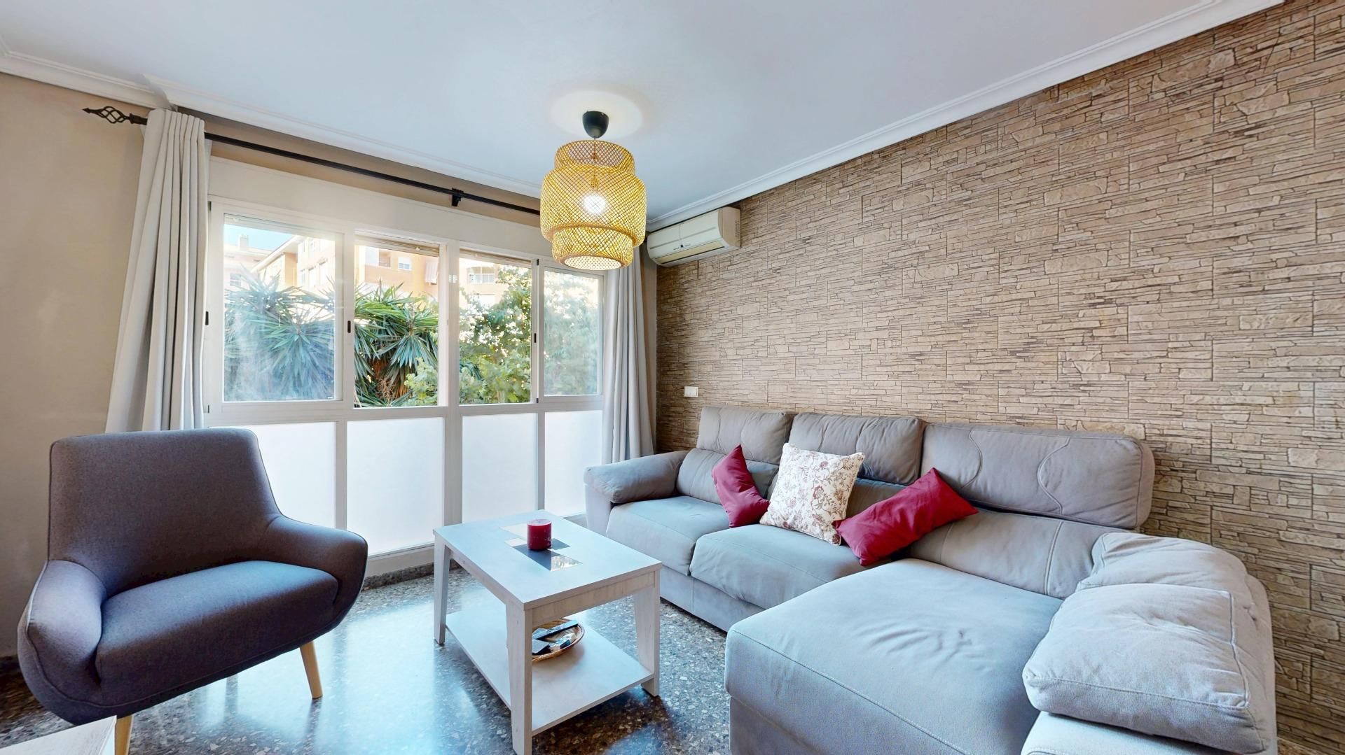 Living room of Flat for sale in Torrent  with Air Conditioner