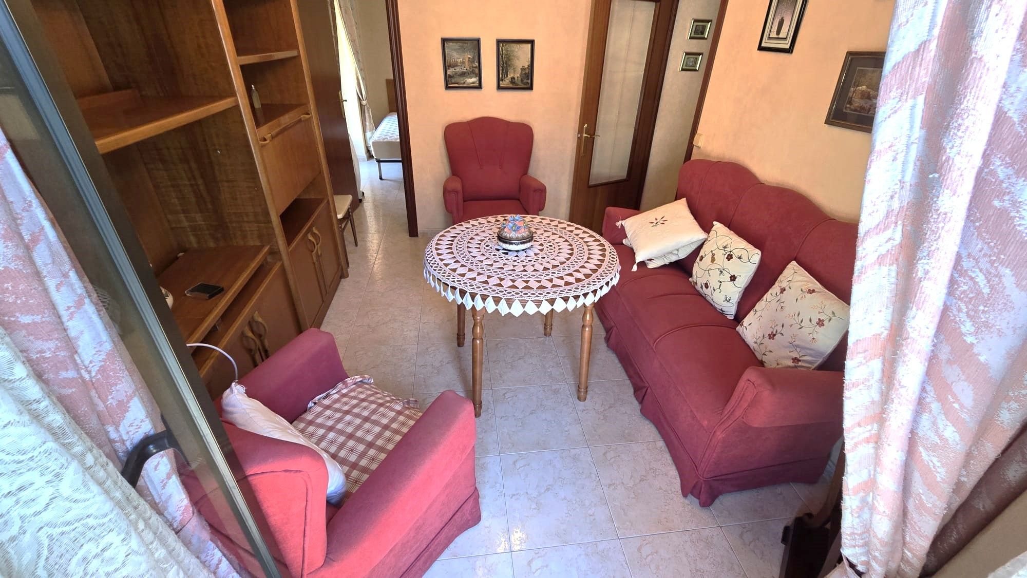 Sala d'estar de Apartament de lloguer en Cáceres Capital amb Aire condicionat i Moblat