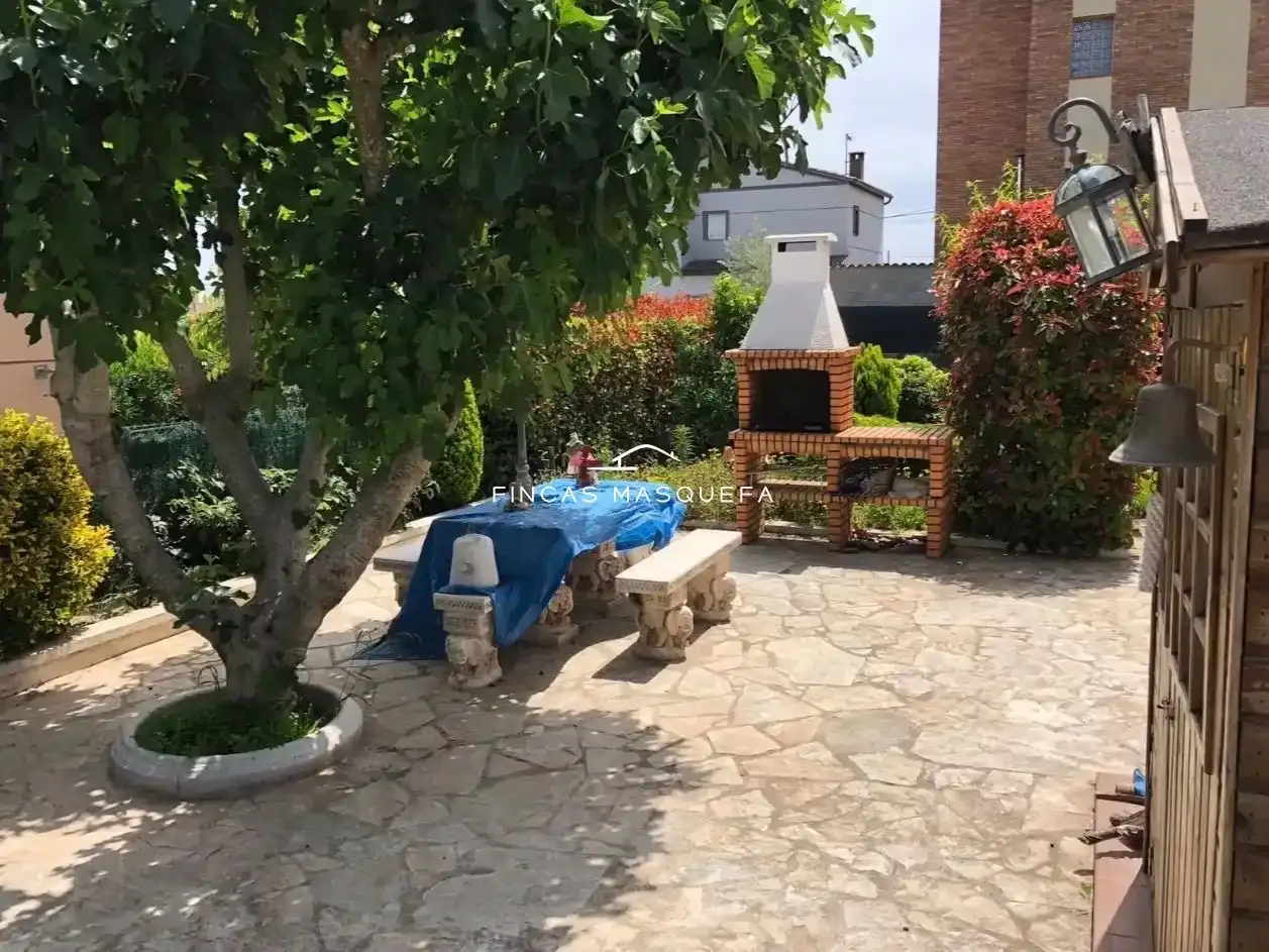Casa con jardín en venta en Carrer Piera 0, imagen 10