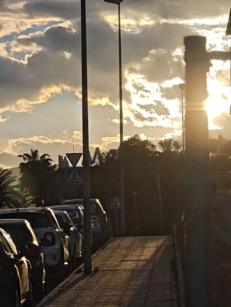 Vista exterior de Casa o xalet en venda en Almería amb Aire condicionat, Calefacció i Moblat