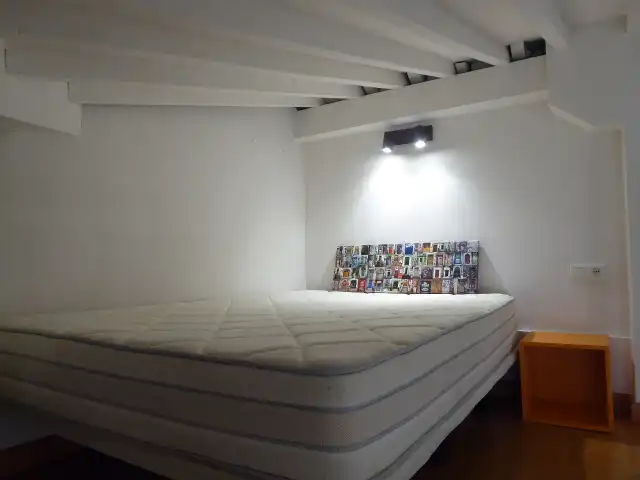 Habitación de Estudio de alquiler en Málaga con Aire acondicionado, Amueblado y Lavadora