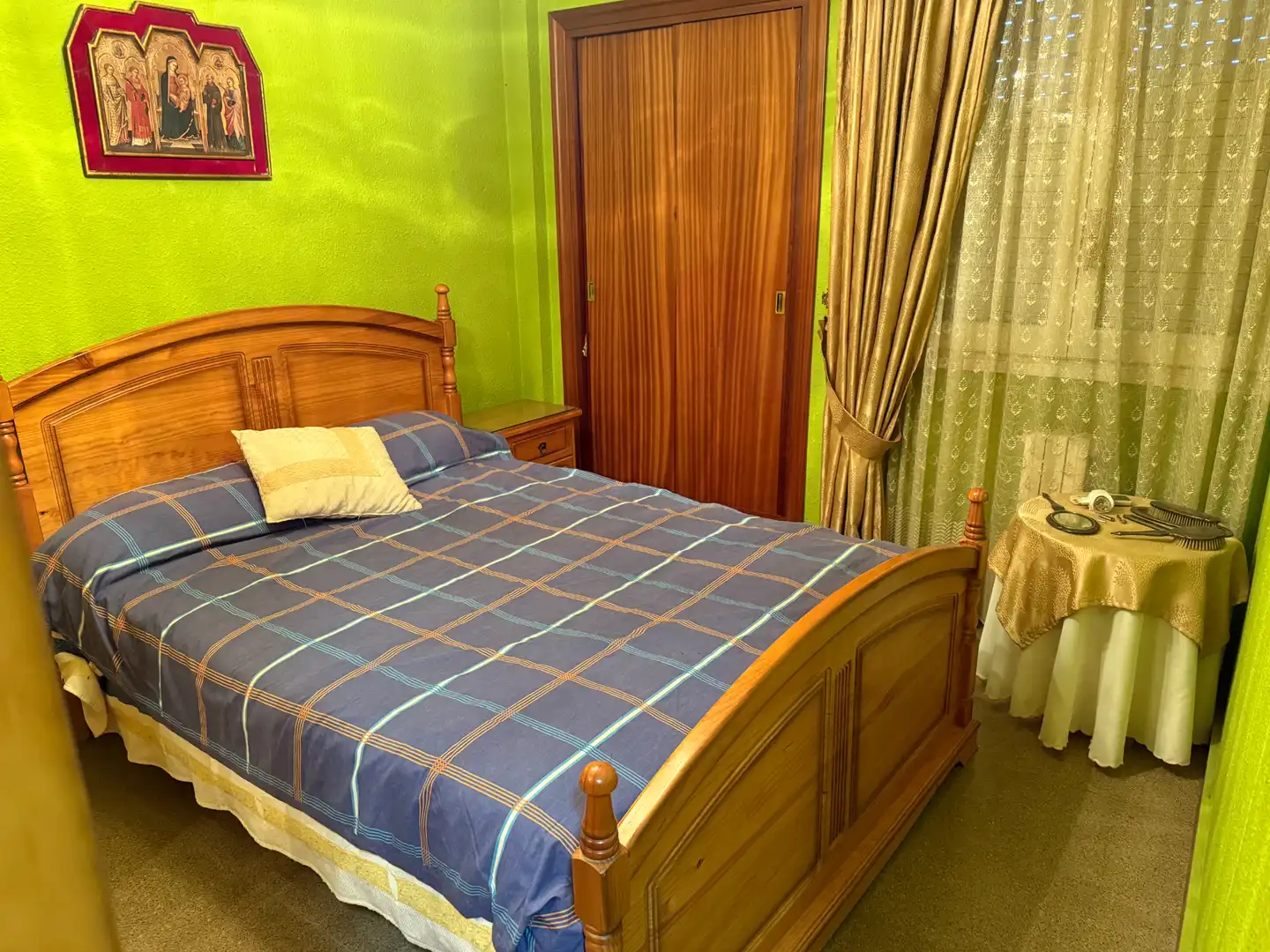 Habitación de Casa adosada en venta en Utebo con Aire acondicionado, Calefacción y Jardín privado