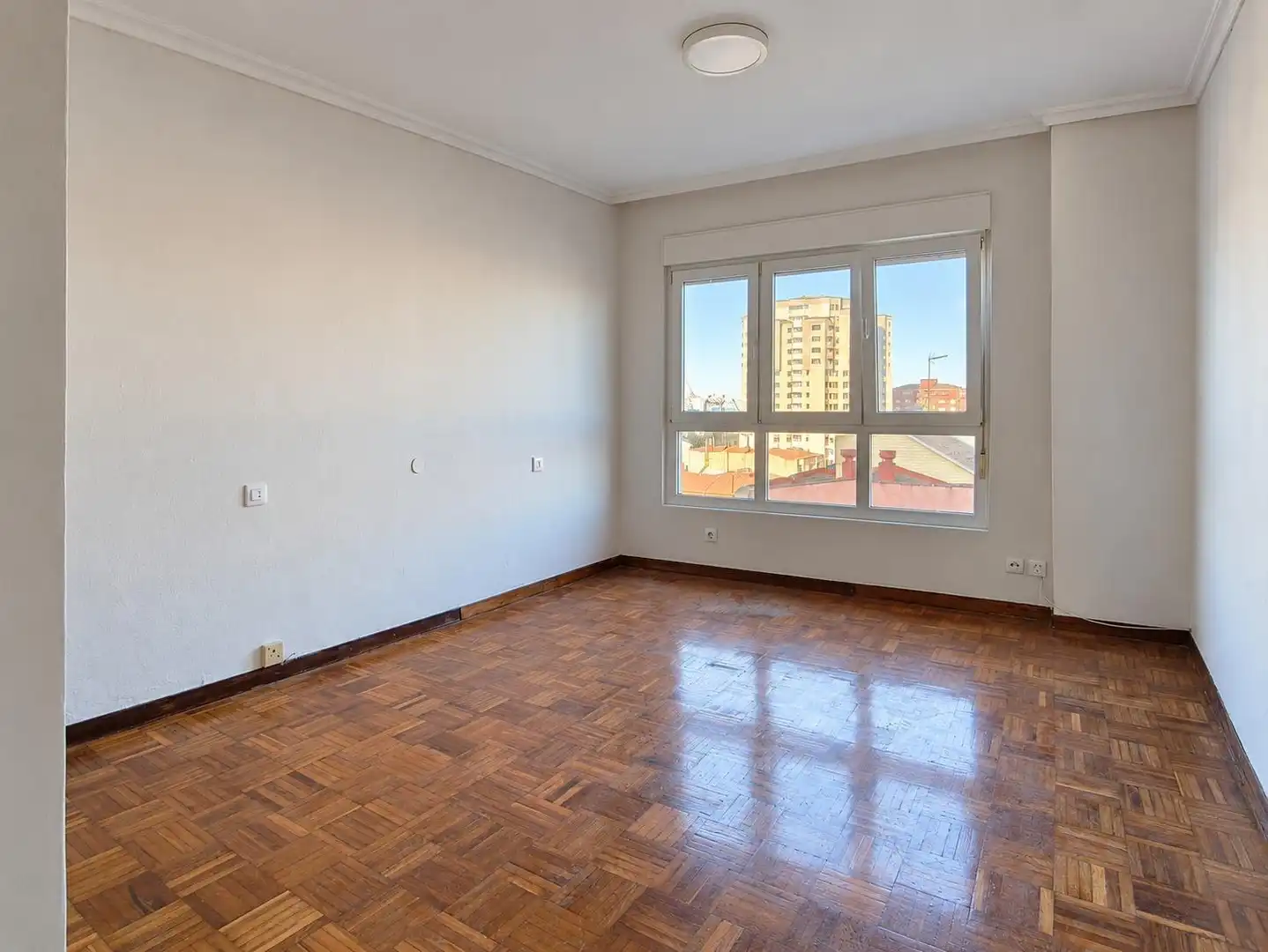 Bedroom of Flat for sale in Oeste