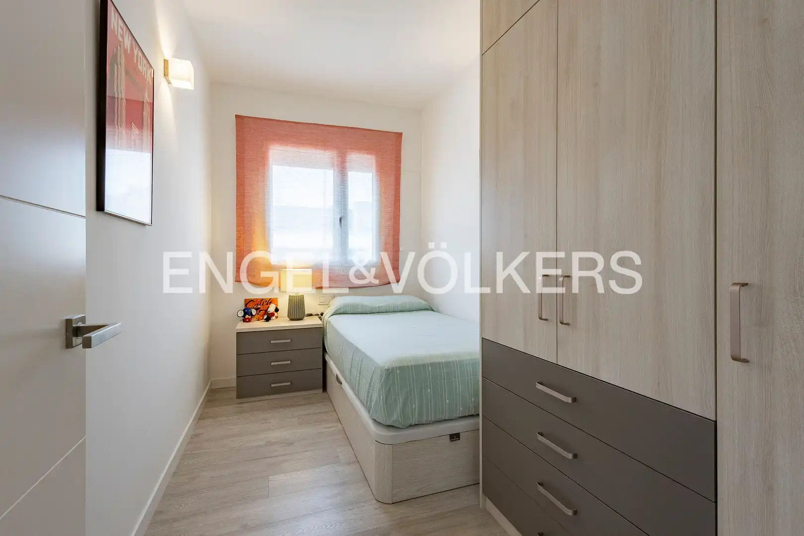 Dormitori de Àtic en venda en L'Hospitalet de Llobregat amb Aire condicionat, Calefacció i Parquet
