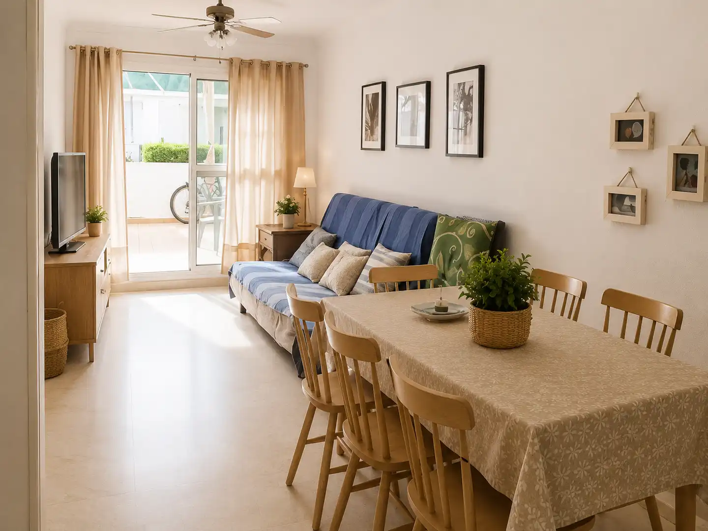 Living room of Flat for rent in El Portil  with Terrace, Furnished and Community pool