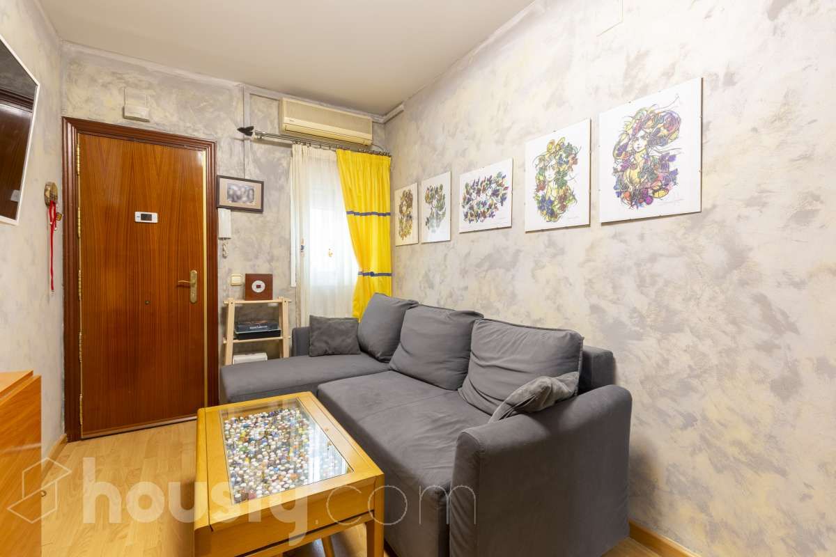 Living room of Flat for sale in San Sebastián de los Reyes  with Air Conditioner, Heating and Parquet flooring