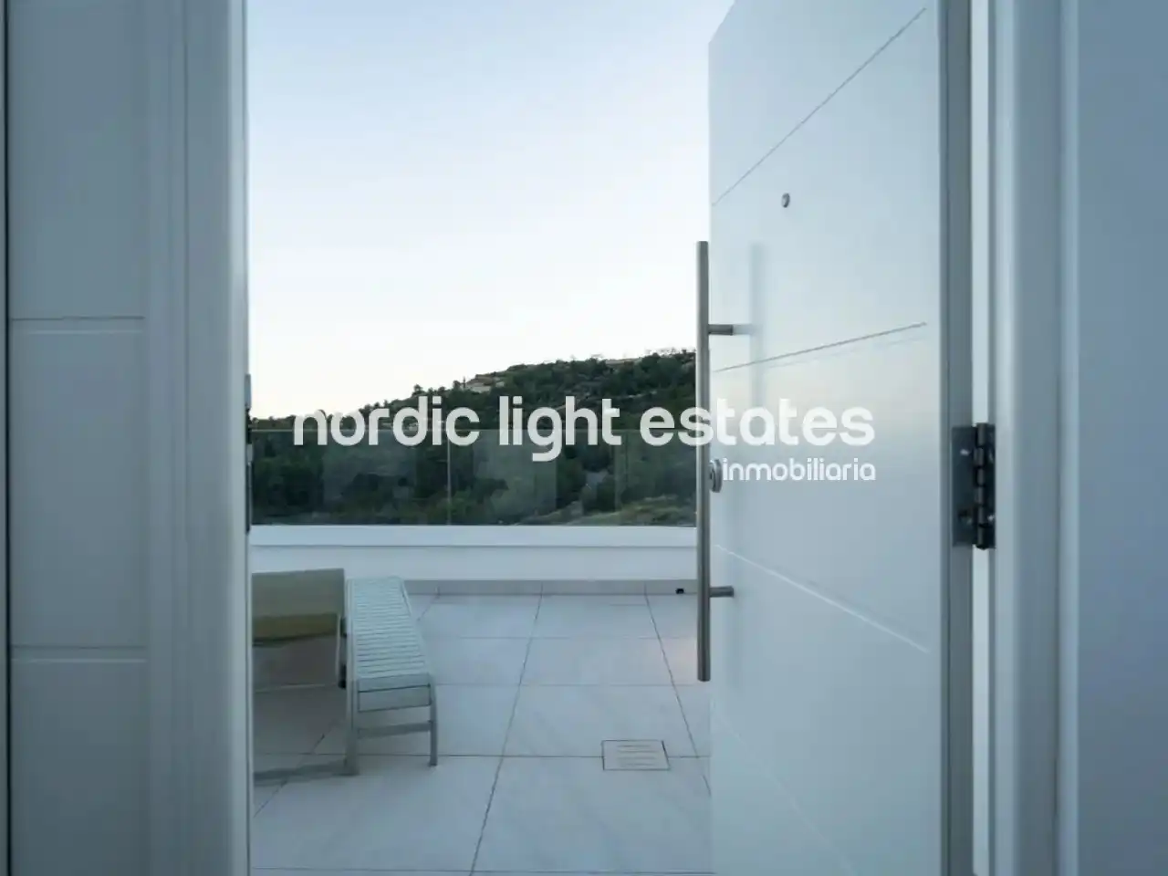Vista exterior de Casa o chalet en venta en Almuñécar con Aire acondicionado, Terraza y Piscina