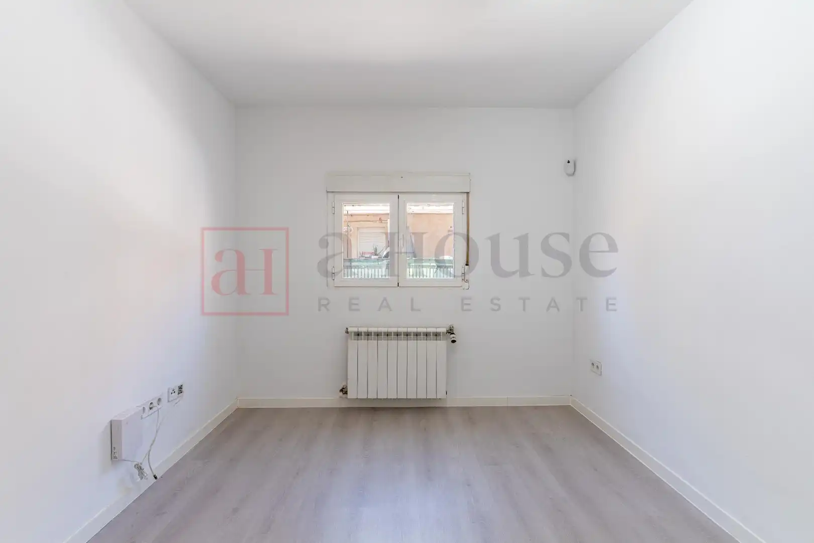 Habitación de Piso en venta en Madrid con Calefacción y Parquet