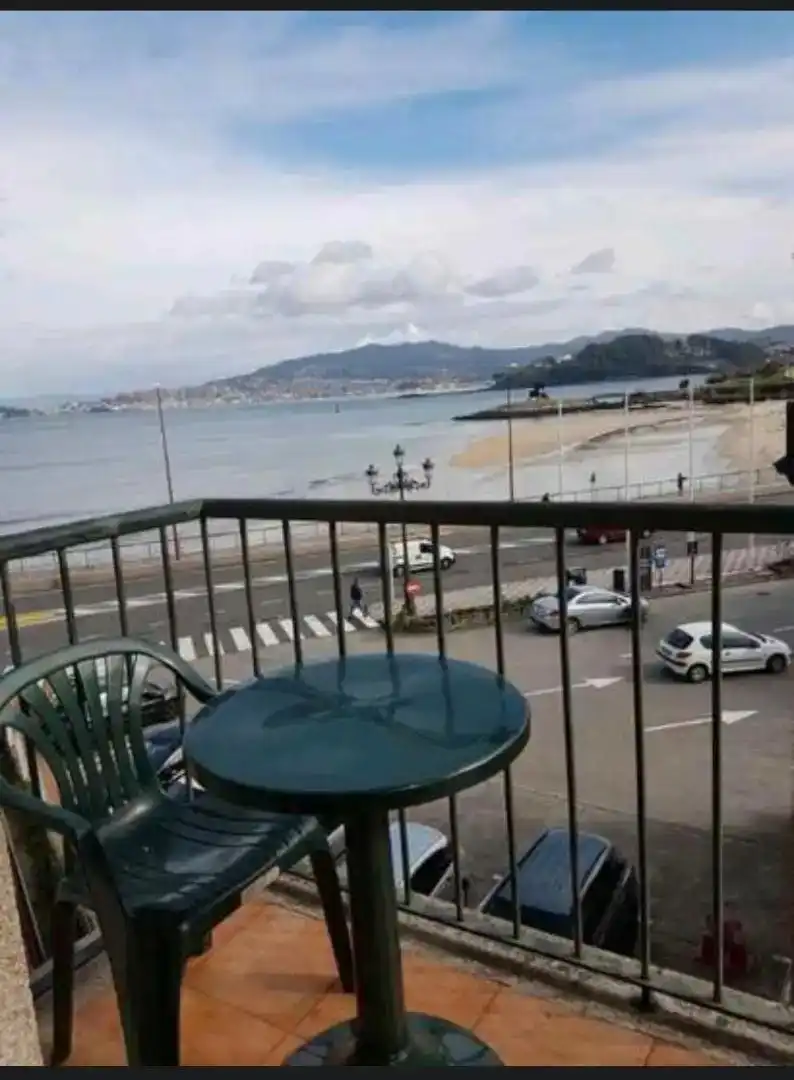 Vista exterior de Pis de lloguer en Baiona amb Balcó