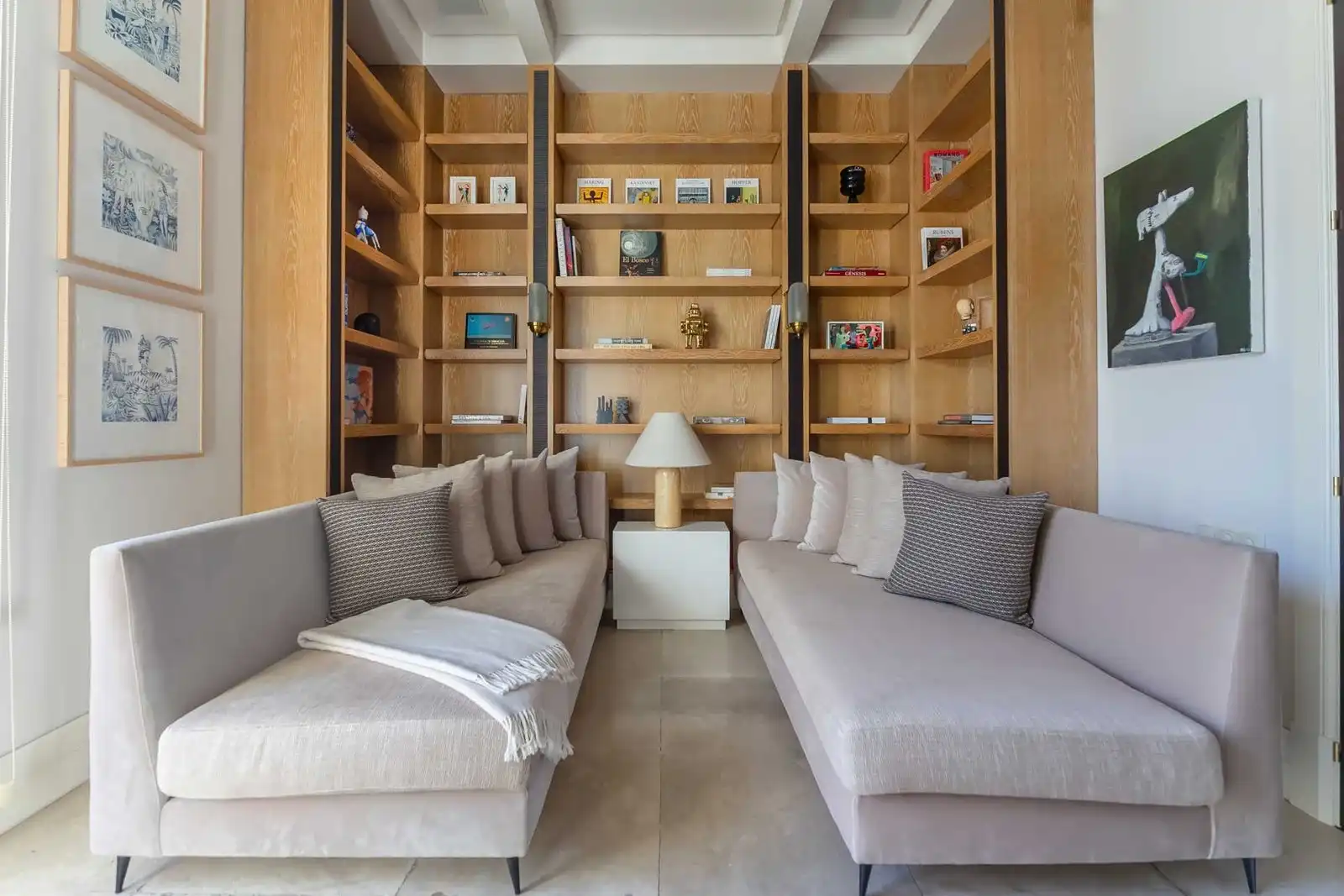 Sala de estar de Apartamento de alquiler en Madrid con Aire acondicionado, Calefacción y Amueblado