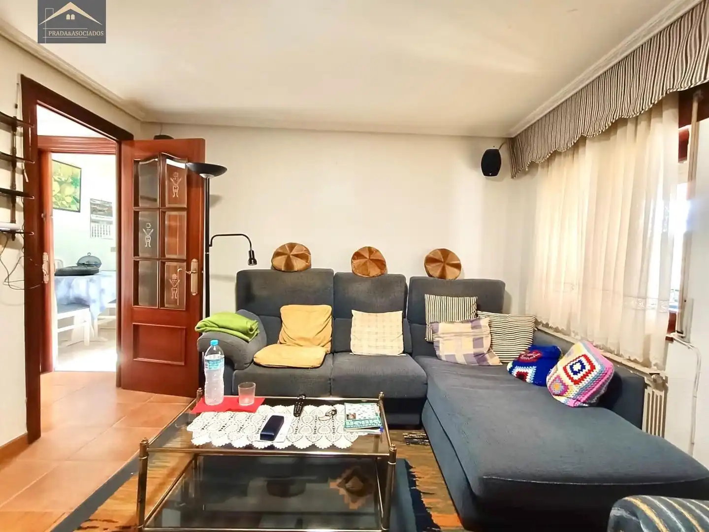 Sala d'estar de Casa o xalet en venda en Laredo amb Calefacció, Jardí privat i Terrassa
