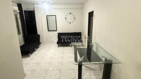 Foto 2 de Piso en venta en Vista Alegre, Madrid