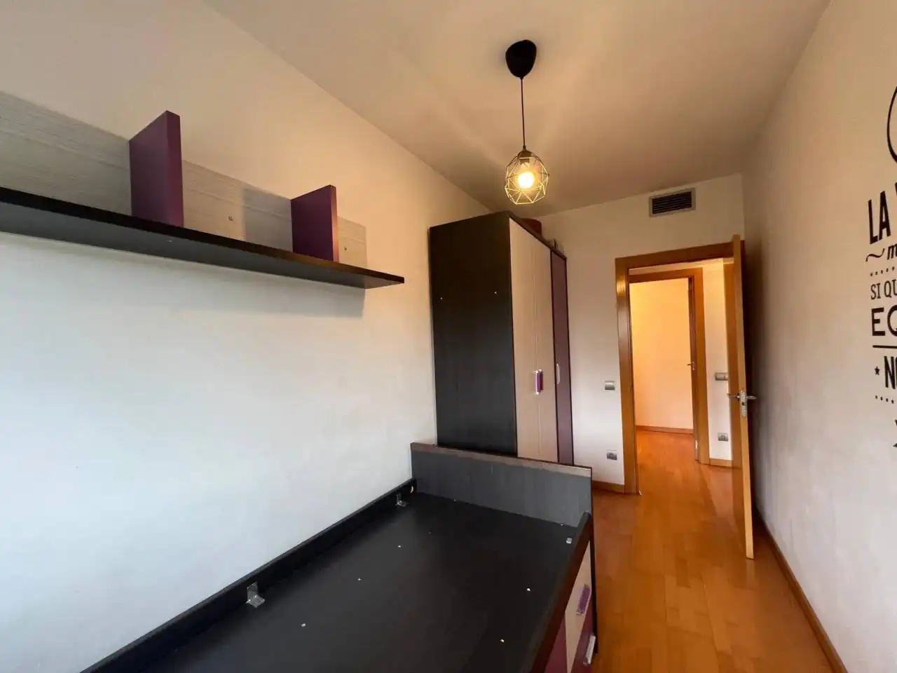 Habitación de Piso en venta en Terrassa con Aire acondicionado, Calefacción y Parquet