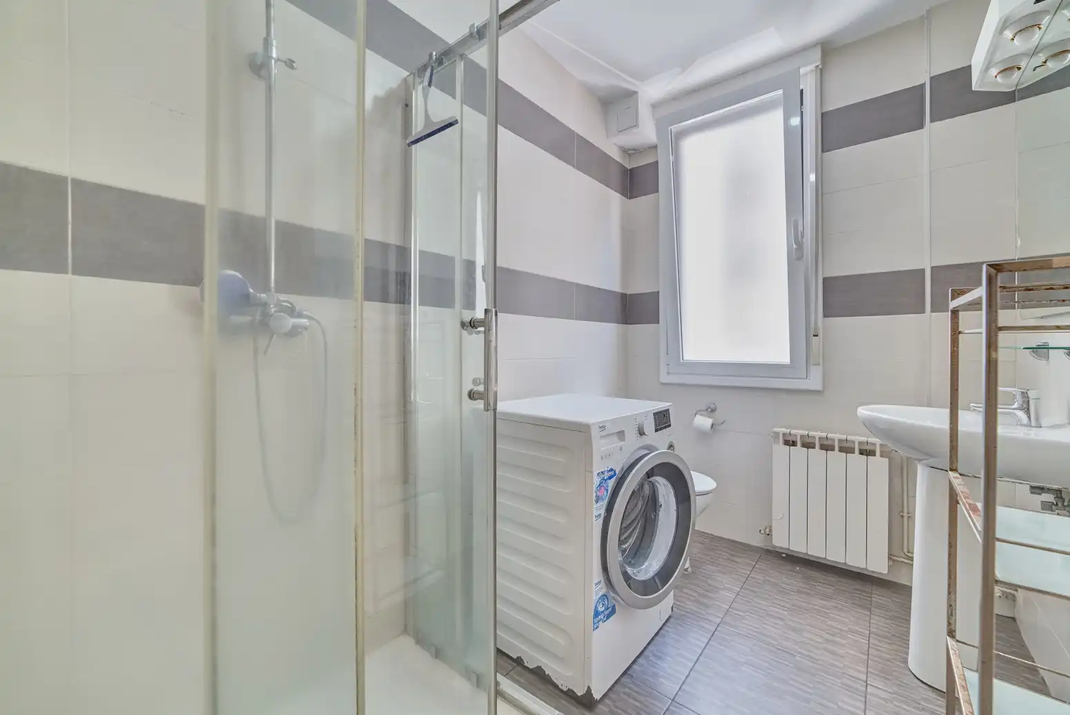 Baño de Piso en venta en  Pamplona / Iruña con Calefacción