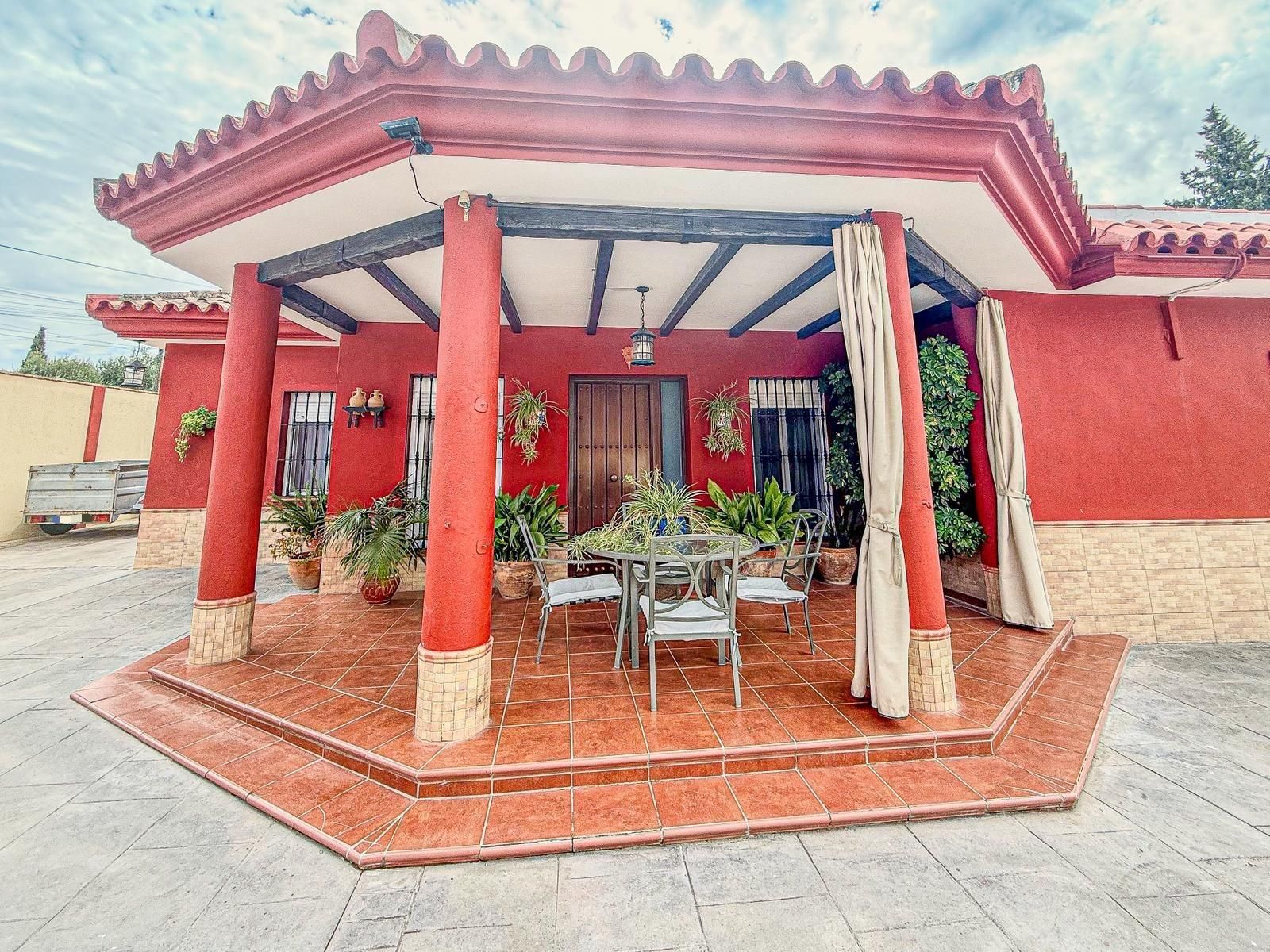 Terrassa de Casa o xalet en venda en Dos Hermanas amb Aire condicionat, Jardí privat i Traster