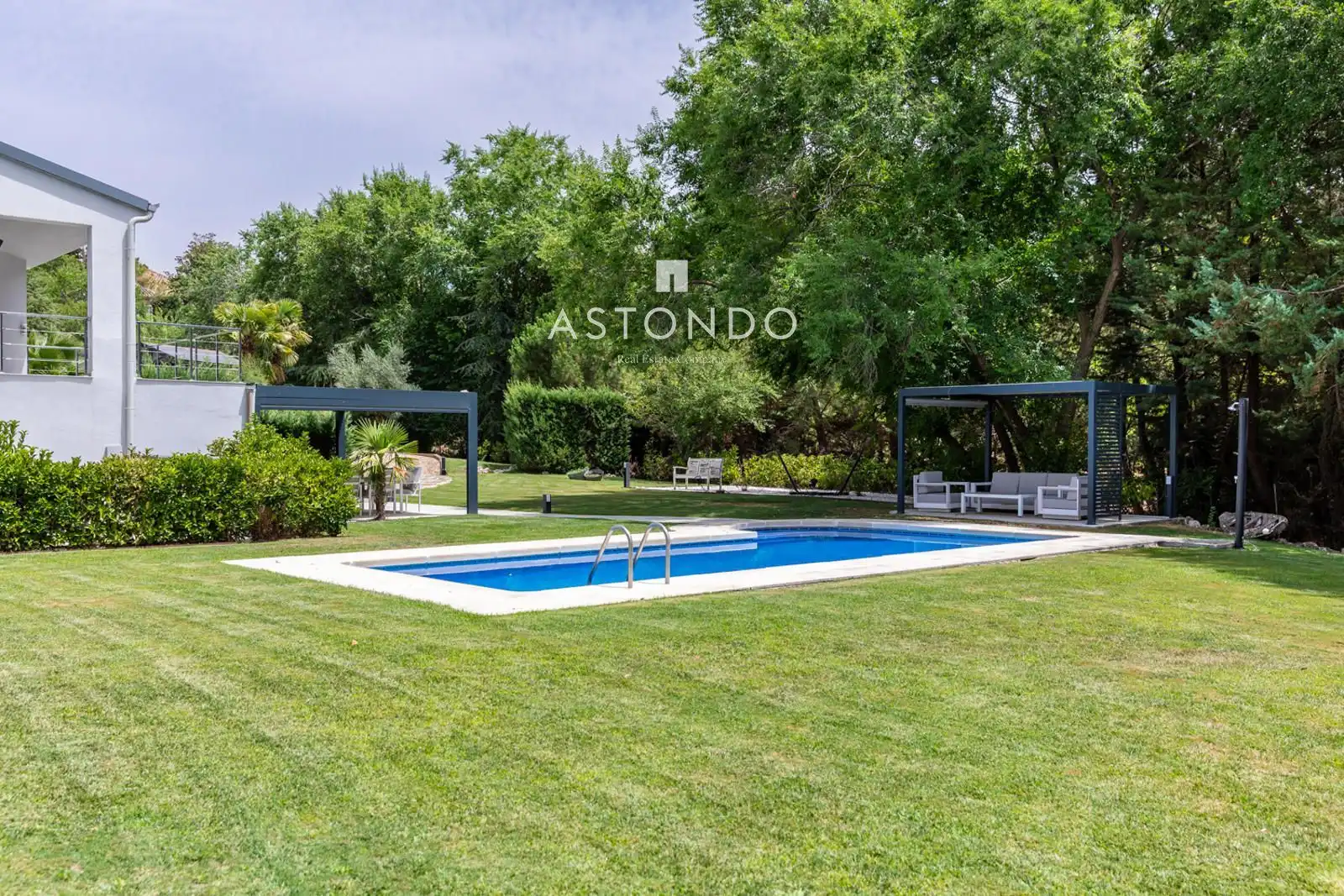 Piscina de Casa o xalet en venda en Algete amb Aire condicionat, Calefacció i Terrassa
