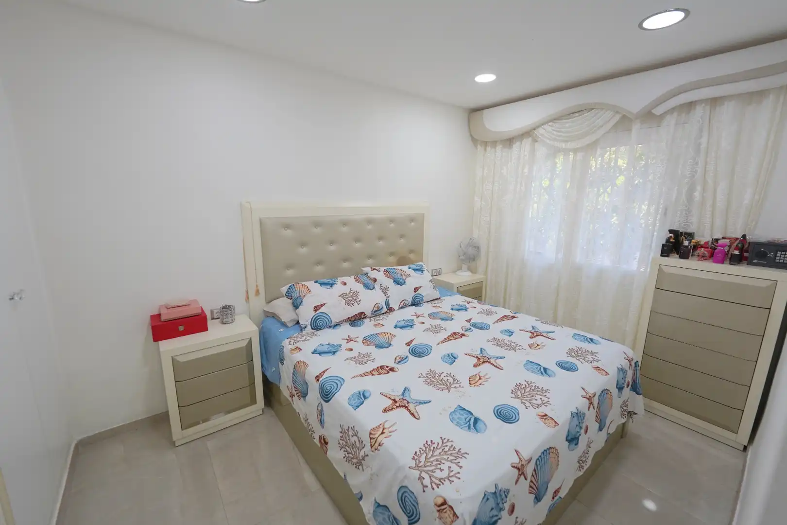 Habitación de Piso en venta en Barcelona con Aire acondicionado, Horno y Balcón
