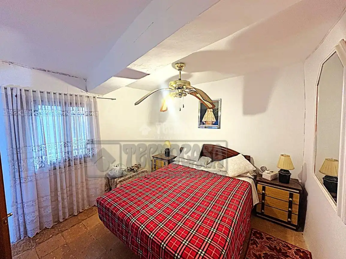 Habitación de Casa adosada en venta en Castillo-Albaráñez con Calefacción