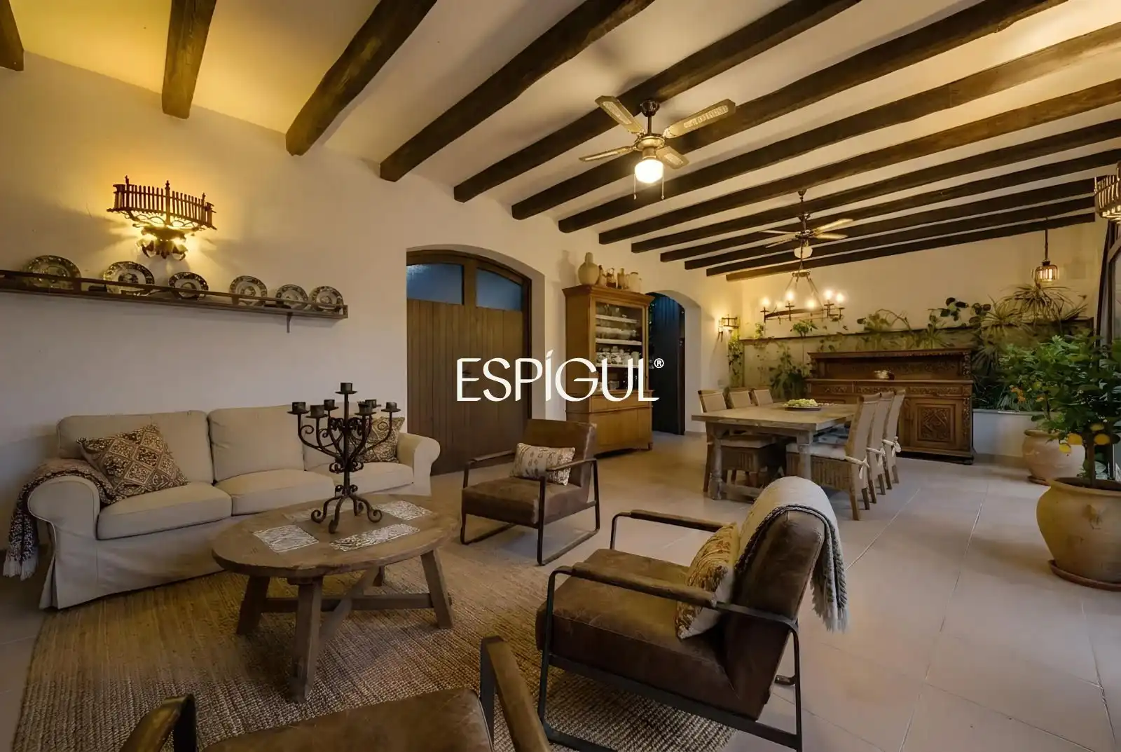 Sala de estar de Casa o chalet en venta en Torroella de Montgrí con Calefacción, Terraza y Piscina