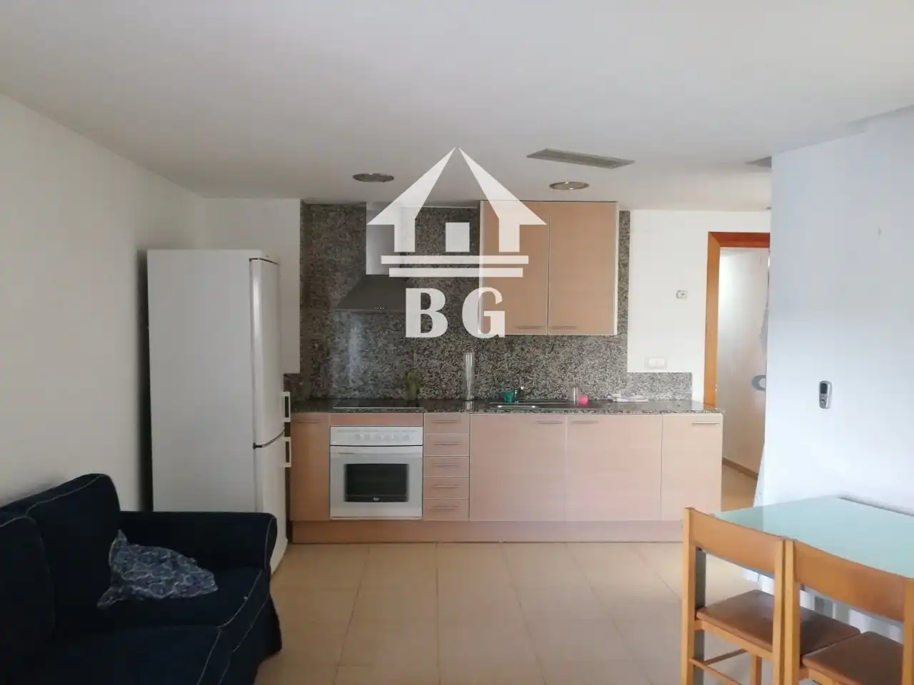 Küche von Wohnung zum Verkauf in Lloret de Mar mit Klimaanlage, Heizung und Terrasse