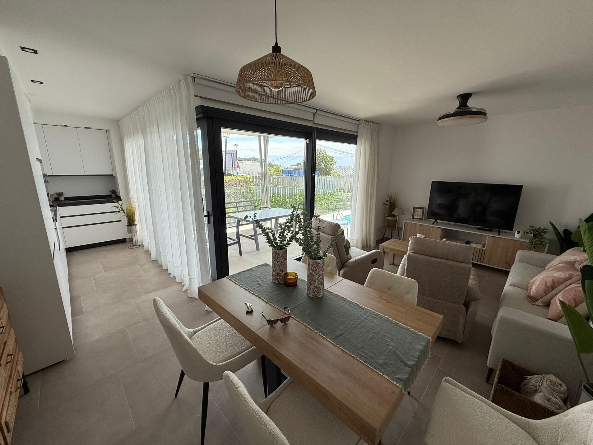 Living room of Flat for sale in Fuengirola  with Heating, Terrace and Community pool