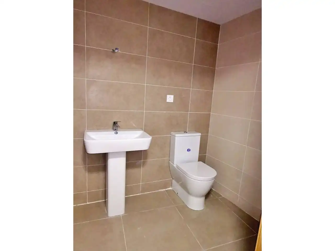 Badezimmer von Wohnung zur Miete in Rascanya
