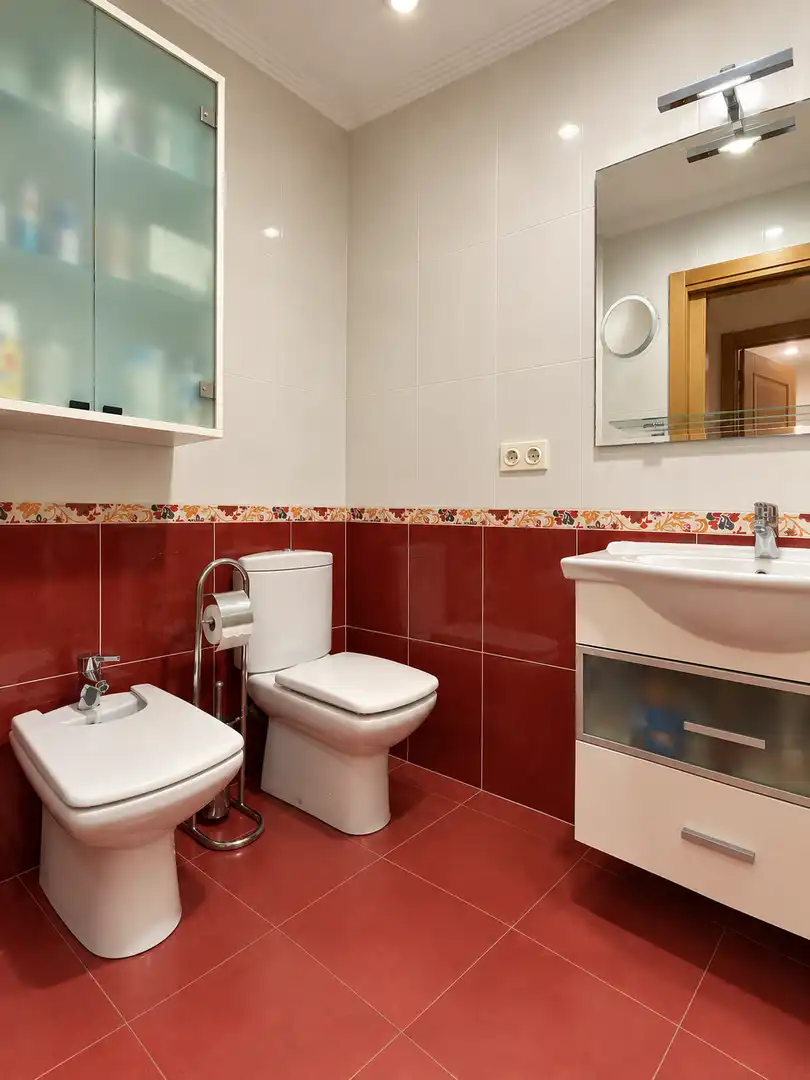 Baño de Piso en venta en Errenteria con Calefacción, Terraza y Amueblado