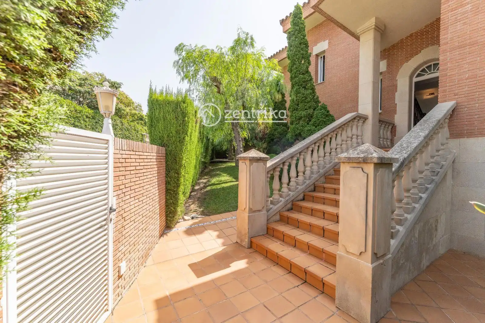 Garden of Houses for sale in Cambrils  with Air Conditioner, Heating and Storage room