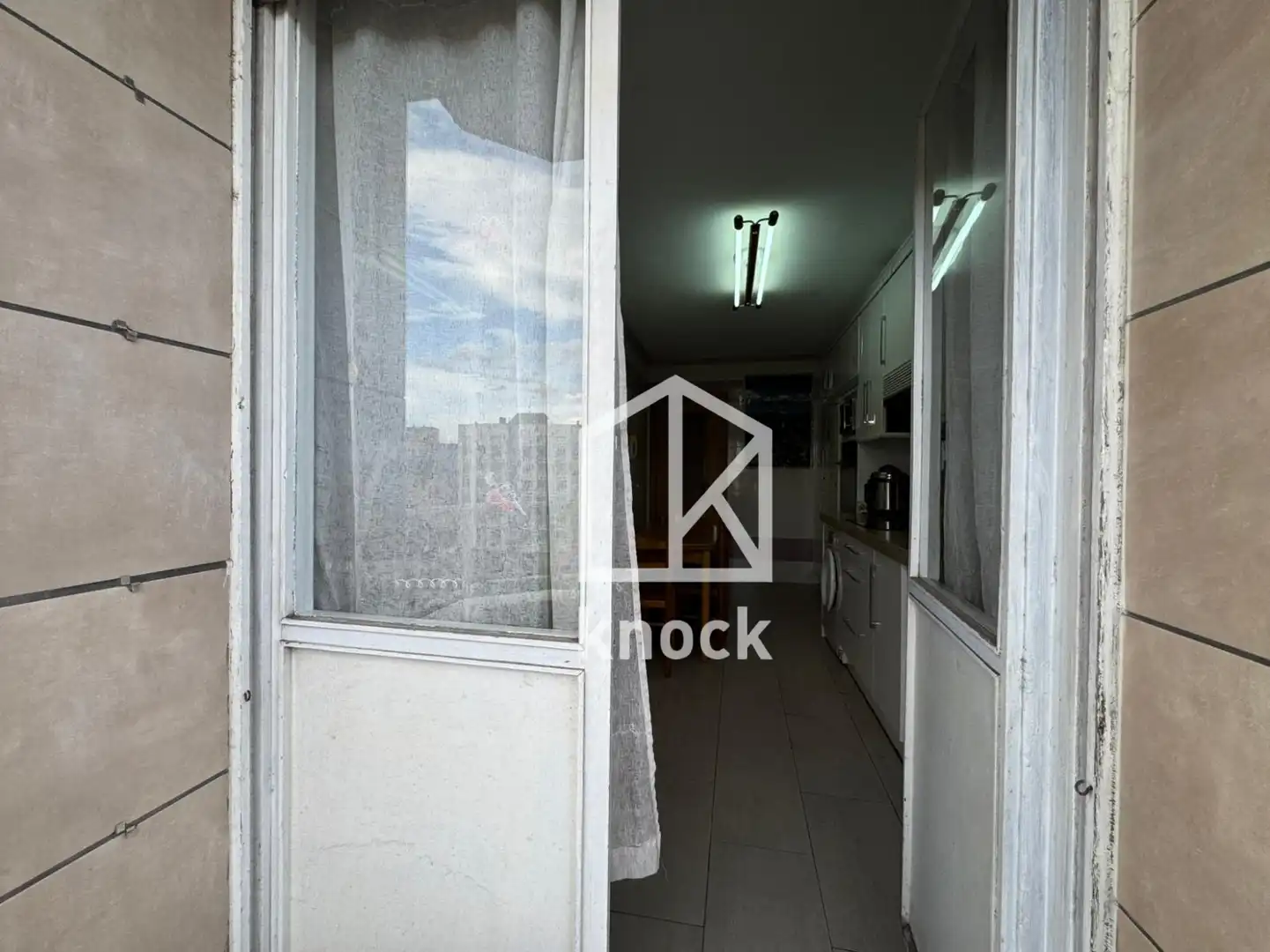Piso en venta en Gijón  con Balcón