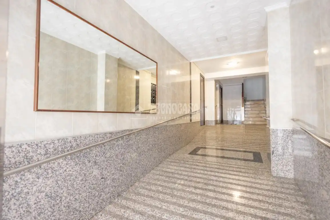 Piso en venta en Salamanca con Calefacción, Terraza y Balcón