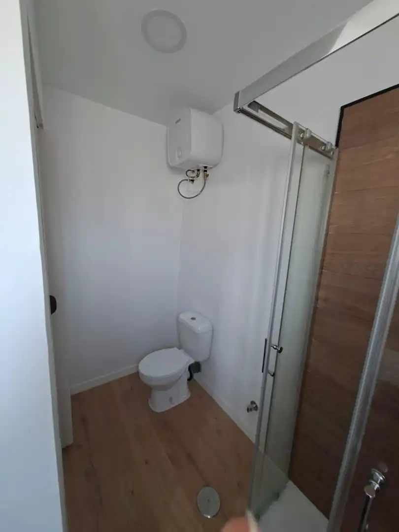Bany de Estudi en venda en Sevilla amb Aire condicionat