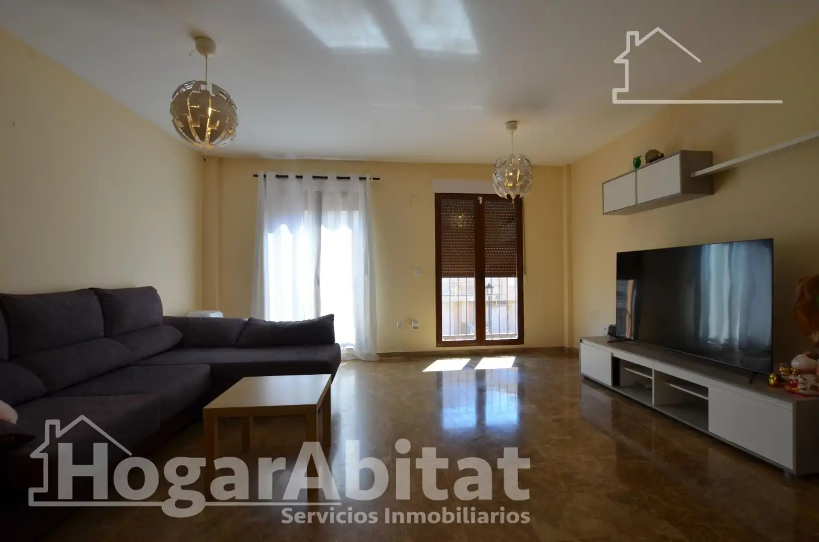 Sala de estar de Casa adosada en venta en Favara con Terraza, Trastero y Balcón