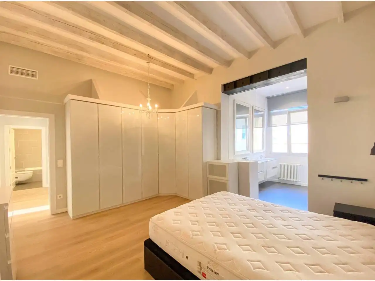 Habitación de Piso de alquiler en  Palma de Mallorca con Aire acondicionado, Calefacción y Parquet