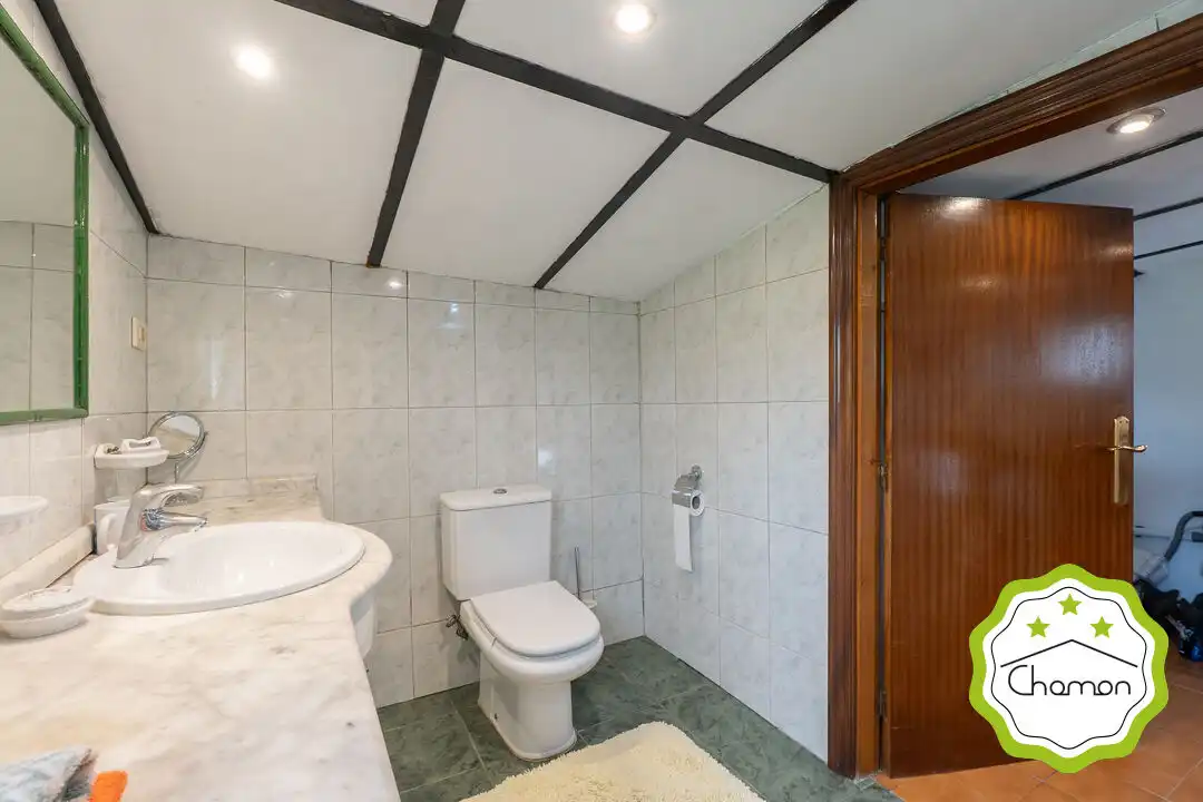 Badezimmer von Country house zum Verkauf in Erandio mit Heizung, Privatgarten und Terrasse