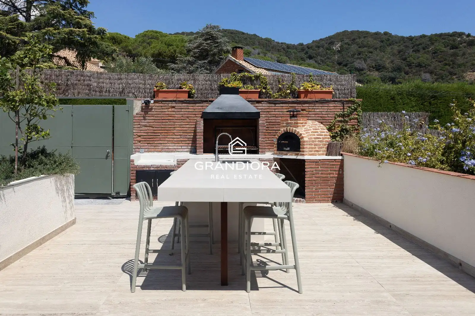 Terrace of Houses for rent in Cabrils  with Air Conditioner, Heating and Storage room