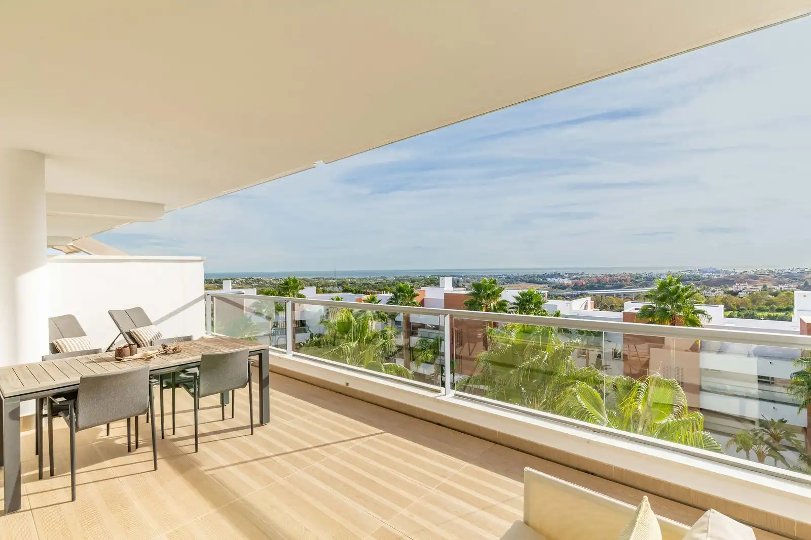 Piso con piscina en venta en Calle Los Arqueros 93, imagen 4