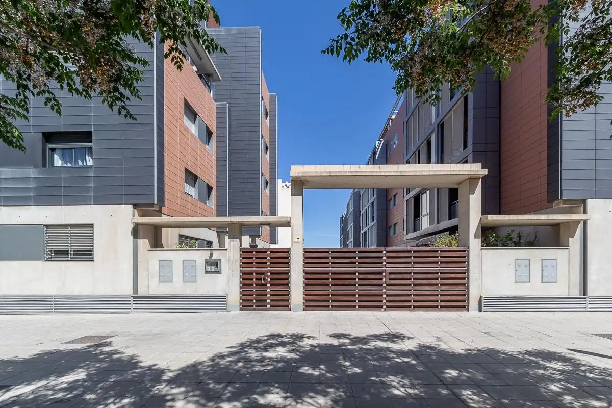 Vista exterior de Pis de lloguer en Armilla amb Aire condicionat, Calefacció i Jardí privat