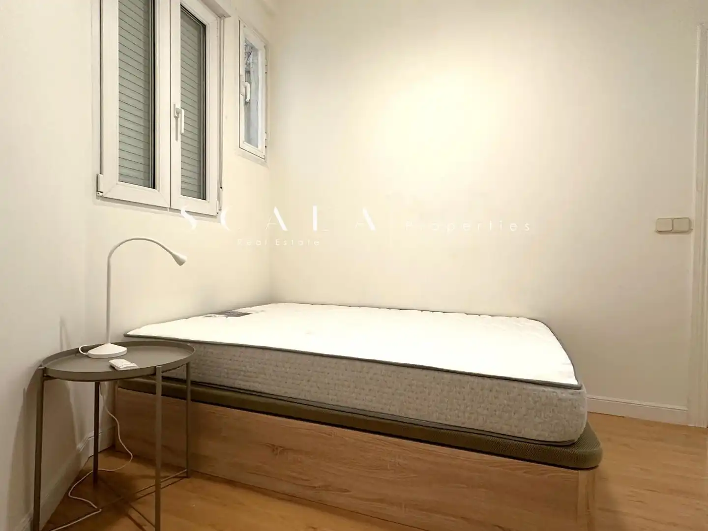 Wohnung zur Miete in Infanta Isabel, Jerónimos